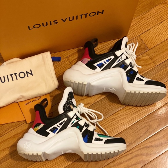 Louis Vuitton Digital Exclusive Archlight Sneaker - Picture 2 of 7